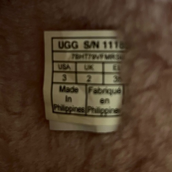 Big Kid's Ugg Classic II Shimmer Pink Metallic Boot US 3/ UK2 / EU 33 - Picture 2 of 9